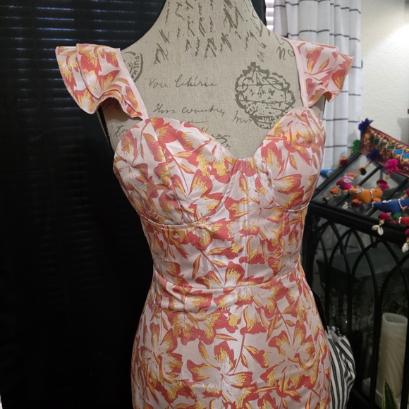 Lulus Dresses & Skirts - Lulu's Floral Fitted Dress in Pink and Orange Midi Mermaid